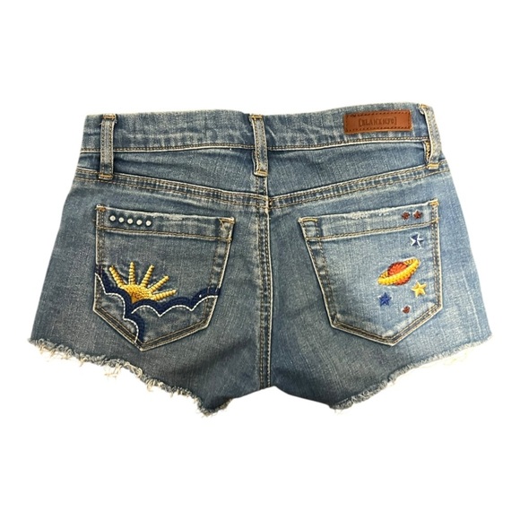 Blank NYC Girls Embroidered Denim Shorts Size 7 Cut Off - Picture 4 of 7